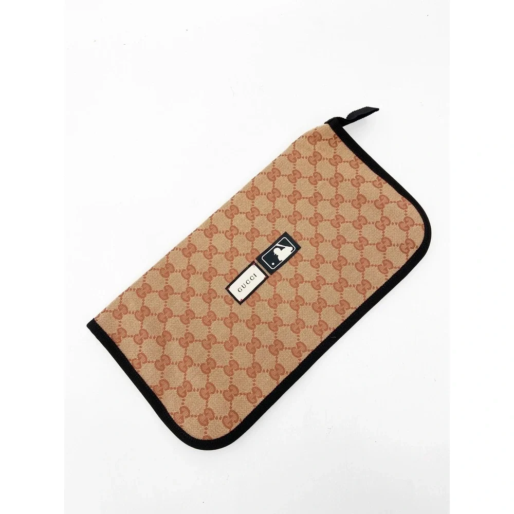 Gucci men rust